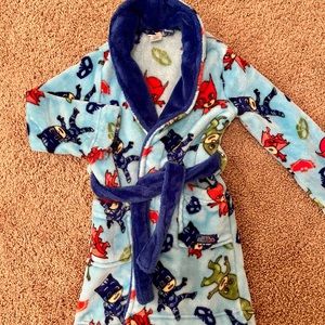 Kids robe size 6 PJ masks, Disney, Boys robe